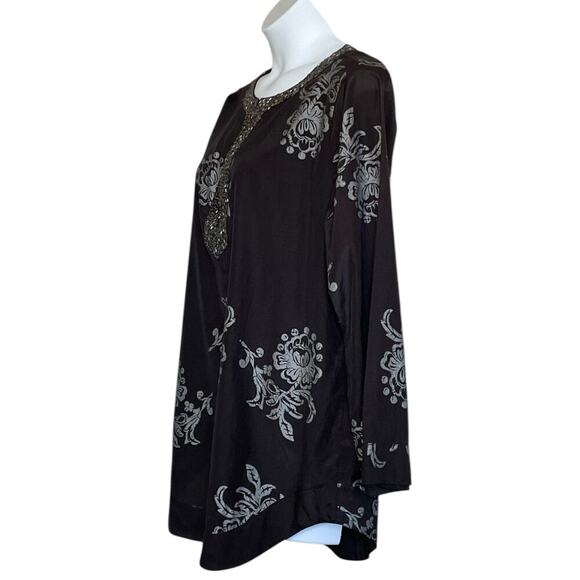 Chico’s Silk Tunic Top Beaded Floral Split Neck Blouse Black Size 3/XL - Picture 2 of 8